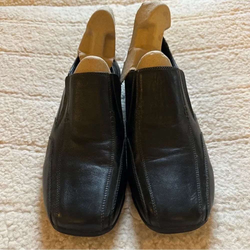 Aldo’s Men’s size 10 slip on dress shoe